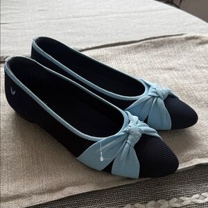 Viviana Elegant Blue and Black Women's Flats